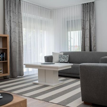 Twins Apartman Heviz Bagian luar foto