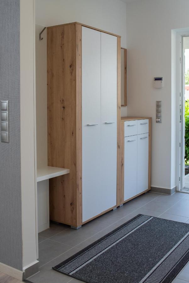 Twins Apartman Heviz Bagian luar foto