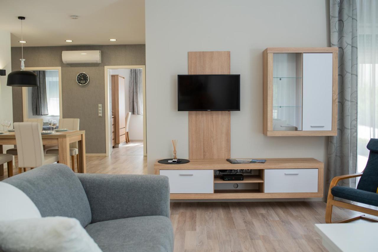 Twins Apartman Heviz Bagian luar foto