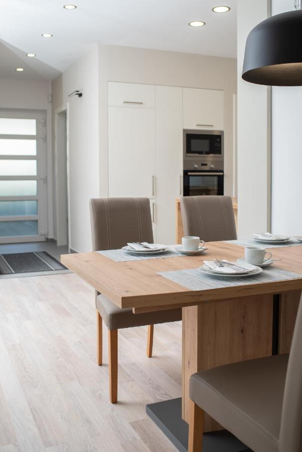 Twins Apartman Heviz Bagian luar foto