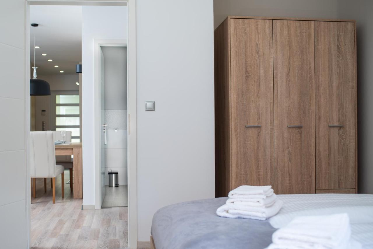 Twins Apartman Heviz Bagian luar foto